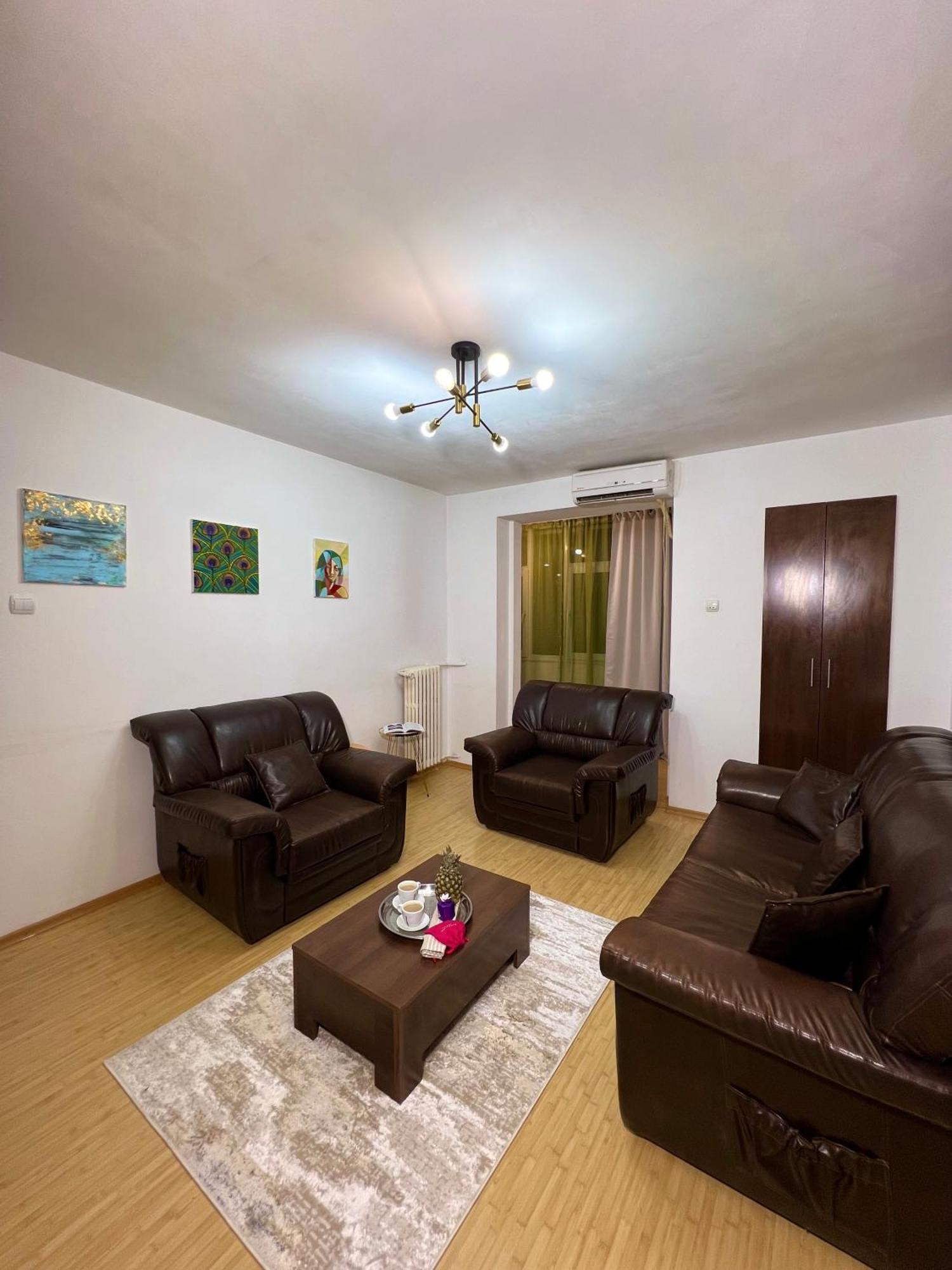 Kiwi Apart-Hotel 1Br Wi-Fi Free - Close To Old Town - Cozy Location - Shorter Or Longer Stay - R&M Boutique Bukarest Kültér fotó
